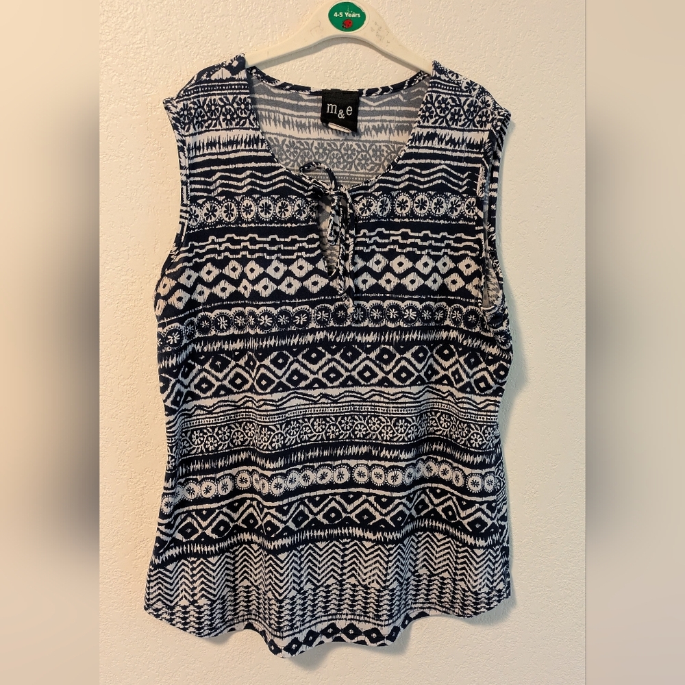 M&E Women's Navy and White Patterned Tank Top